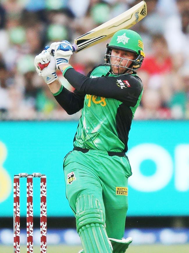 Melbourne Stars batsman Ben Dunk is slated to play with Camberwell Magpies.