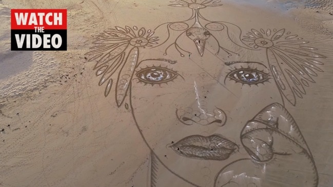 Barwon Heads sand artist's amazing creations