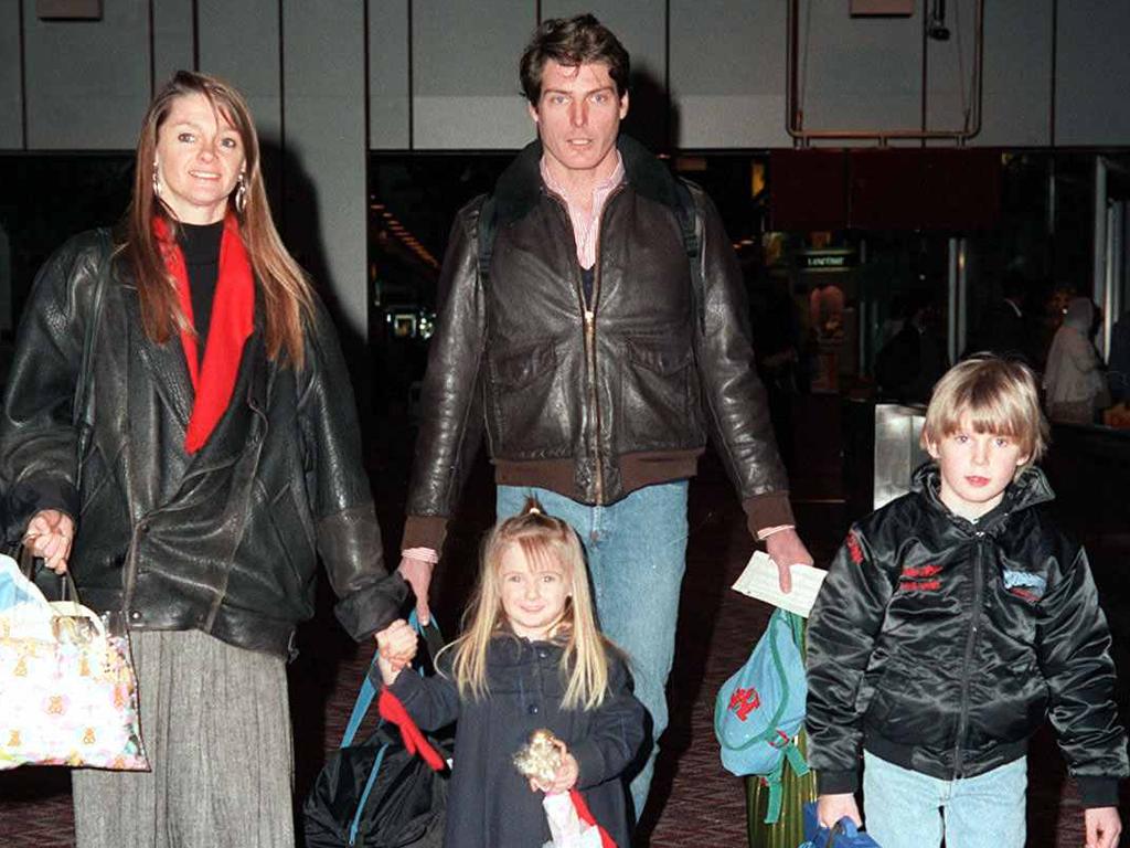 Christopher Reeve arriving in London with his family in 1986.