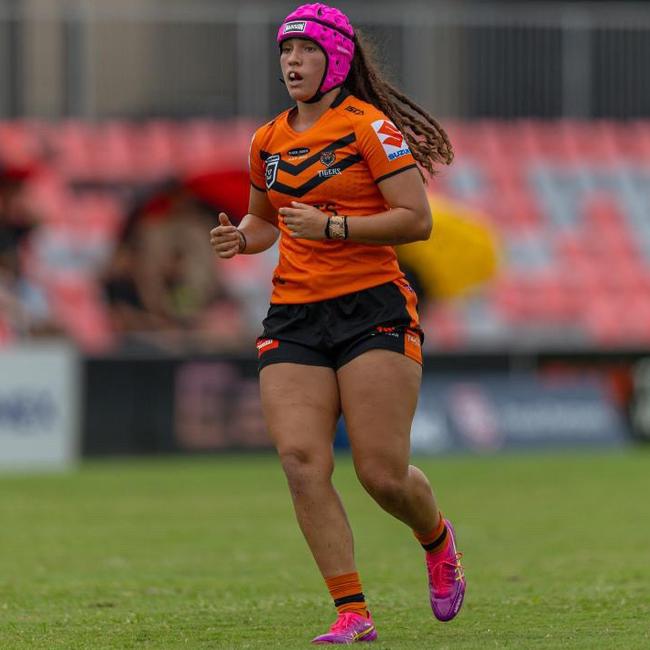 The Tigers got plenty from their dummyhalf and captain Enah Desic again in round 5.