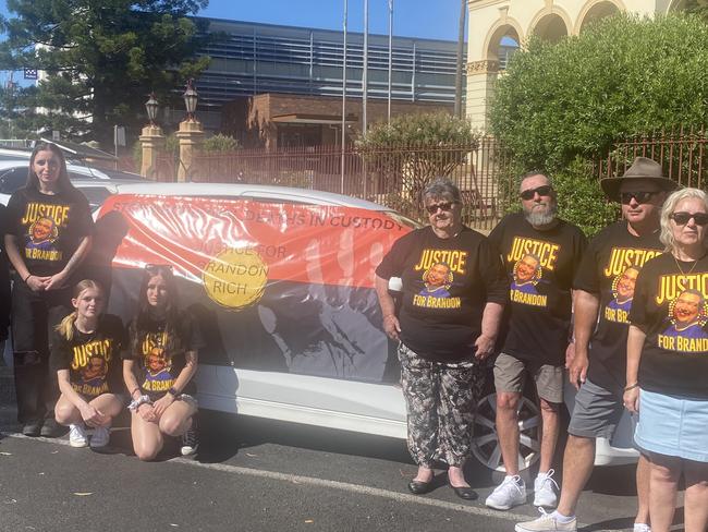 Brandon Rich's family in front of Dubbo Court House. Photo: Tijana Birdjan