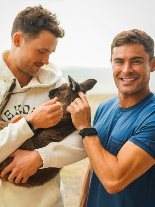 Dylan Efron with his brother Zac Efron at Kangaroo Island. Picture: zacefron/Instagram