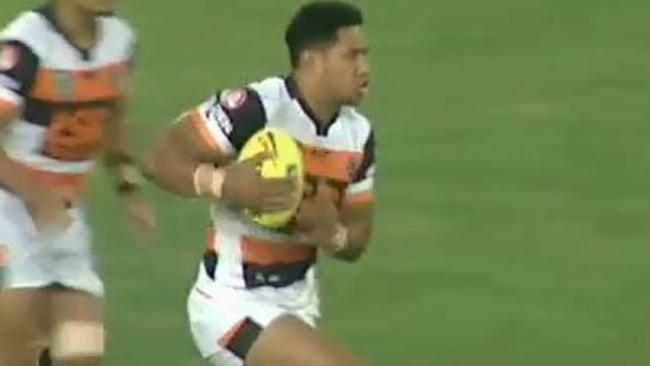 Taniela Paseka in action for Wests Tigers juniors.