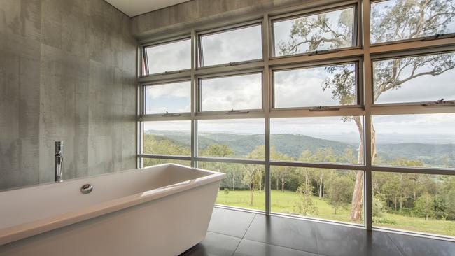 The bathroom with a view. Photo: Dominika Lis