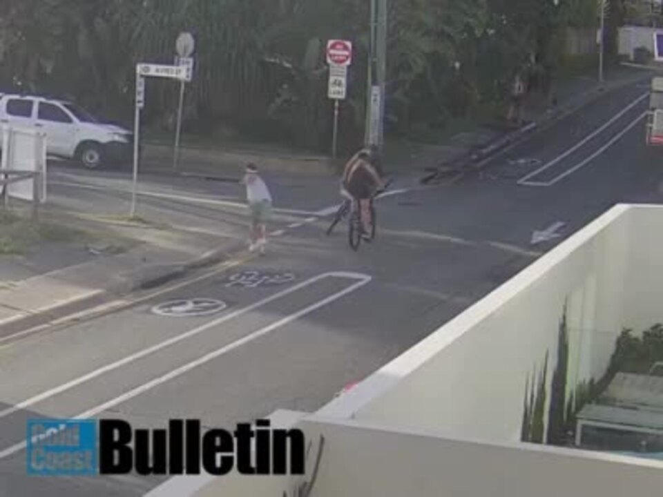 WATCH: Jogger vs bike, Hedges Ave