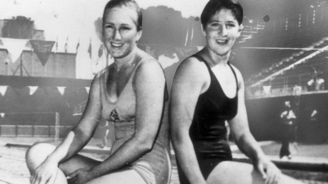 Swimmers Lorraine Crapp &amp; Dawn Fraser at the Olympic Games Melbourne 1956.