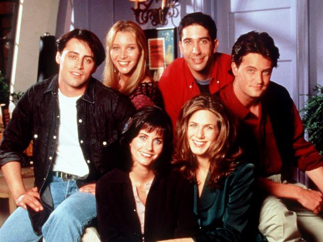 Kudrow bounced back scoring a lead in Friends, alongside Matt LeBlanc, David Schwimmer, Matthew Perry, Courteney Cox and Jennifer Aniston.