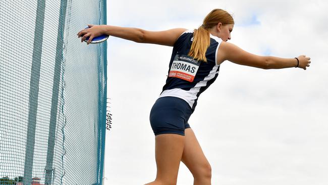 Annabelle Thomas (VIC) competes in the Girls U14 Discus.