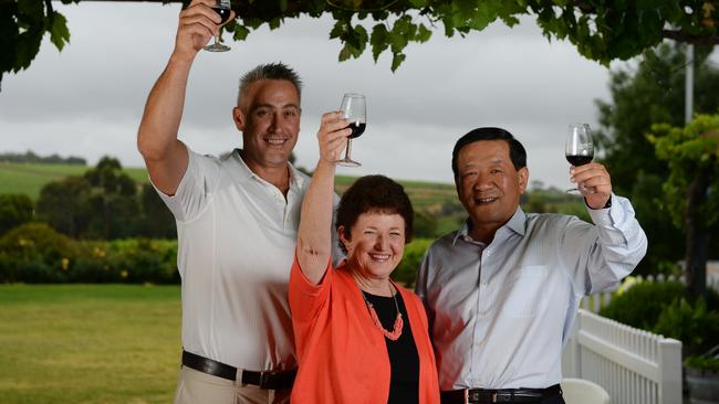 Onkaparinga Council CEO Mark Dowd and mayor Lorraine Rosenberg with a visiting Chinese delegate.