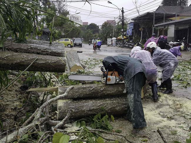 Vietnam Typhoon Damrey Kills Dozens Just Days Out From Apec