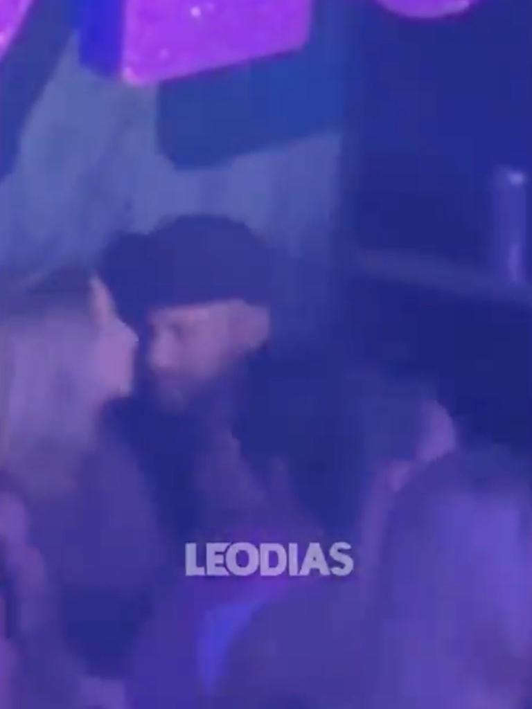 A video was shared appearing to show Neymar in a black cap partying with two women. Picture: X/Leo Dias.