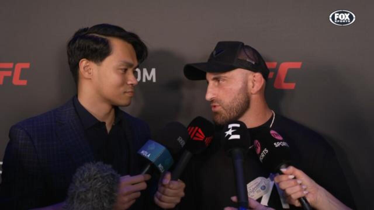 Volkanovski reacts to Ilia's KO win