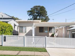 Couple wins house while running the Gold Coast Marathon