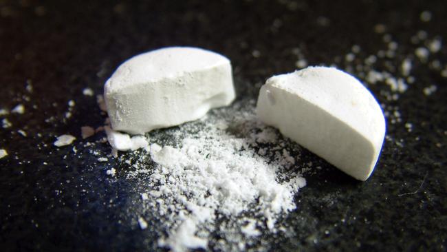 Round, white, unmarked tablets are being sold illegally as ‘Mylan’ or ‘Xanax’, but instead contain a deadly mix of five unregulated benzodiazepine drugs.