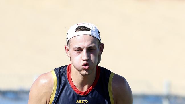 AFL – Adelaide Crows players train for the last time before the Christmas break. Tom Doedee works out on the ropes Picture SARAH REED