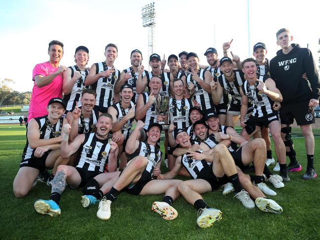 Ovens & Murray FL, Grand Final, Wangaratta Magpies V Yarrawonga Pigeons, at Lavington Sports Grounds, the winners - Wangaratta Magpies, Picture Yuri Kouzmin