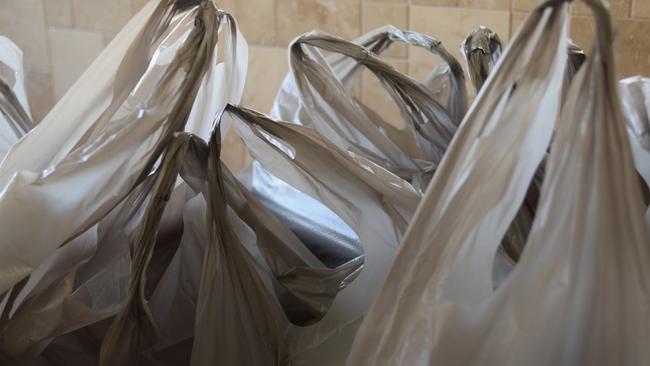 Labor’s bill to ban single-use plastic bags has been voted down.