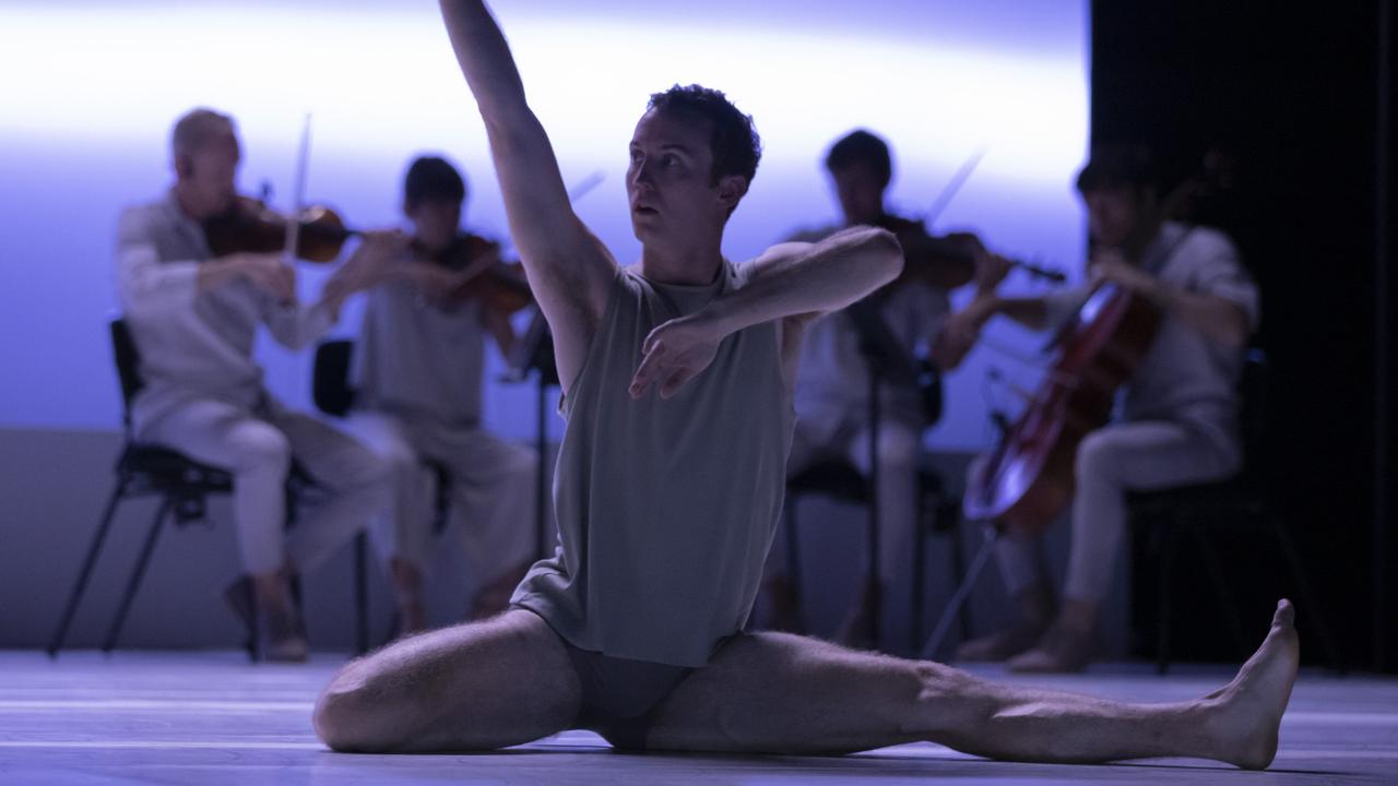 Impermanence by Sydney Dance Company with the Australian String Quartet. Picture: Pedro Greig