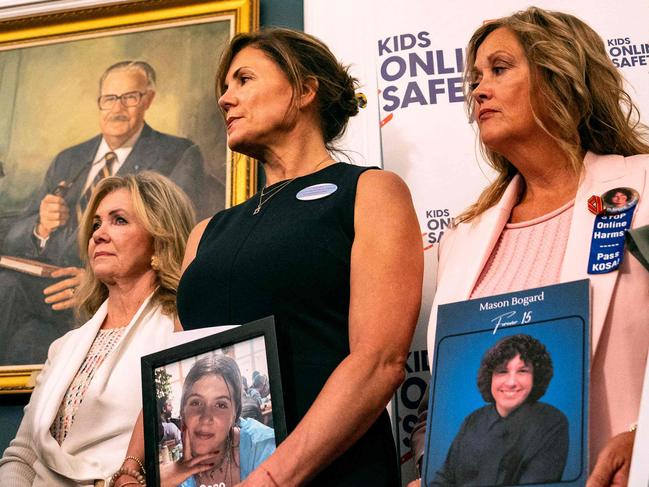 WASHINGTON, DC - JULY 25: Sens. Richard Blumenthal (D-CT) and Marsha Blackburn (R-TN) along with families of victims of online abuse hold a news conference on the Kids Online Safety Act at the U.S. Capitol on July 25, 2024 in Washington, DC. Proponents of the bipartisan Kids Online Safety Act, say the bill aims to protect children from online harms for the first time since 1998. It has support from parents' groups, advocacy organizations, and companies like Microsoft, X, and Snap.  Kent Nishimura/Getty Images/AFP (Photo by Kent Nishimura / GETTY IMAGES NORTH AMERICA / Getty Images via AFP)