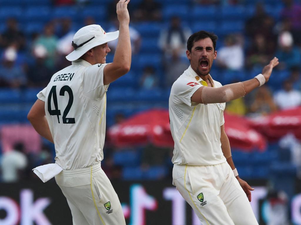 Scorching Starc's message to critics as 'ridiculous' Aussie call baffles legends: Talking Points