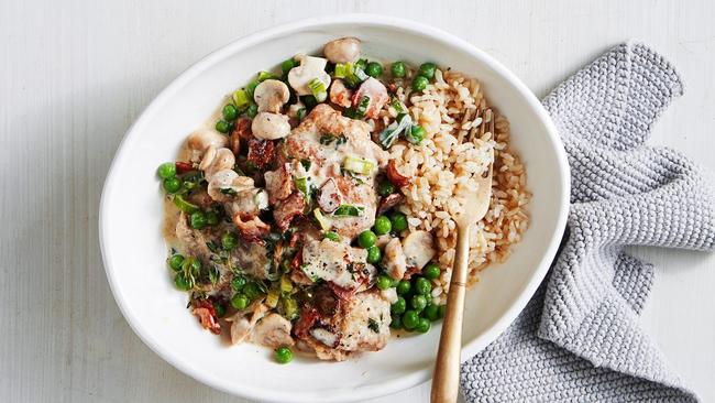 Creamy slow cooker bacon and mushroom chicken