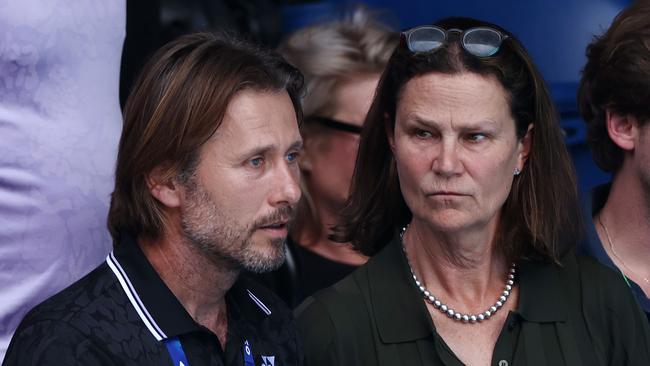 MELBOURNE. 25/01/2023. TENNIS. Australian Open at Melbourne Park. Aryna Sabalenka vs Donna Vekic on Rod Laver Arena. Pam Shriver in the Donna Vedic players box during todays match. Pic: Michael Klein