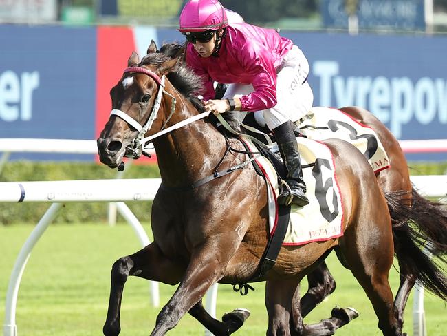 SYDNEY, AUSTRALIA - FEBRUARY 15: Jason Collett riding Fangirl win Race 8 Apollo Stakes during Sydney Racing at Royal Randwick Racecourse on February 15, 2025 in Sydney, Australia. (Photo by Jeremy Ng/Getty Images)