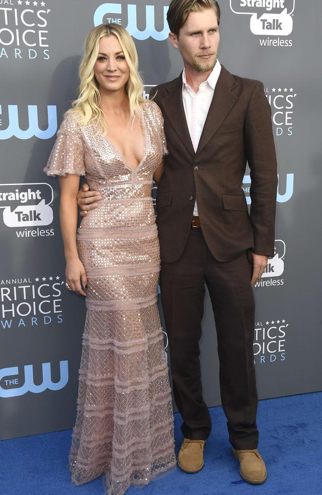 Kaley cuoco hotsell wedding jumpsuit