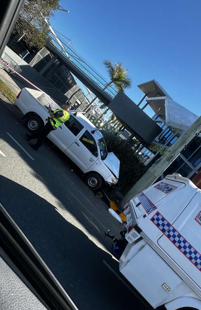 56-year-old Tallebudgera man dead after ute collides with pole in Elanora. Photo: Nathan Rogers