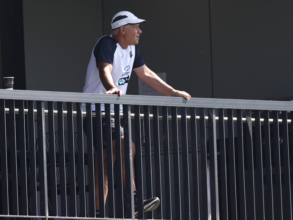 Greg Williams watches Carlton training from a balcony. Picture: Michael Klein