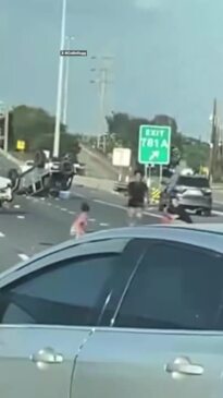 Shock video shows toddlers on US highway