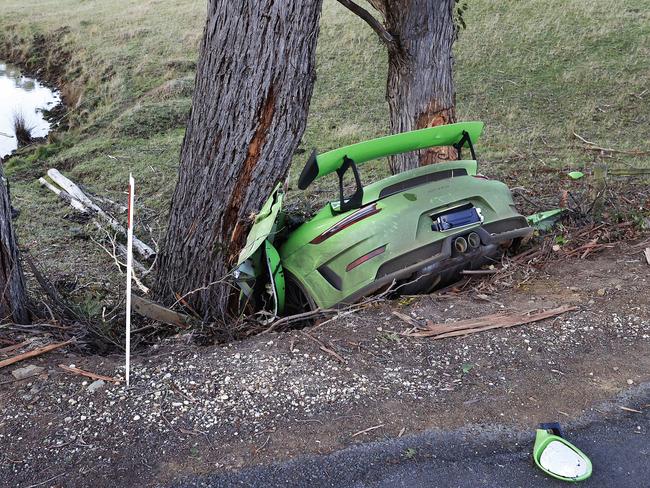 Leigh Mundy and Dennis Neagle’s crashed Porsche near Cygnet. Picture: Zak Simmonds