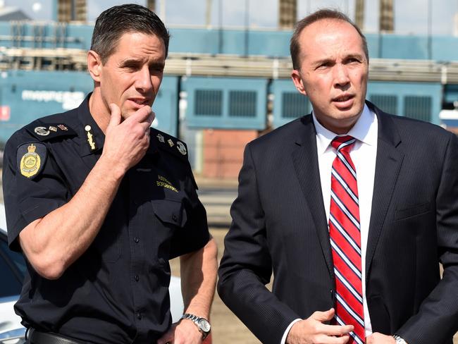 Peter Dutton (right) and Australian Border Force commissioner Roman Quaedvlieg in 2015. Picture: AAP