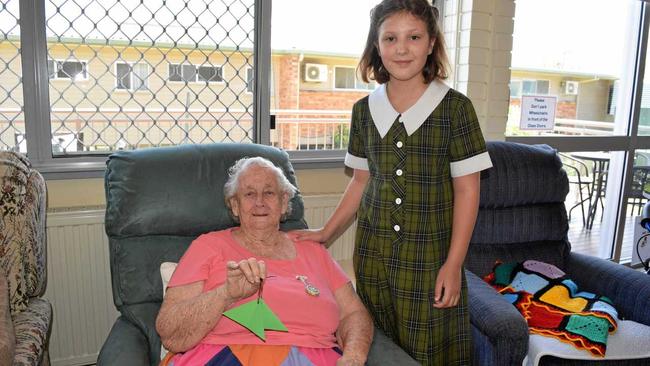 NEW FRIEND: Akooramak resident Grace Hill with School of Total Education Year 4 student Stella Leslie, 9. Picture: Elyse Wurm