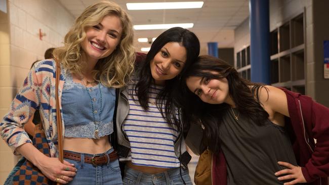 Skyler Samuels, Bianca A. Santos and Mae Whitman star in film The DUFF.