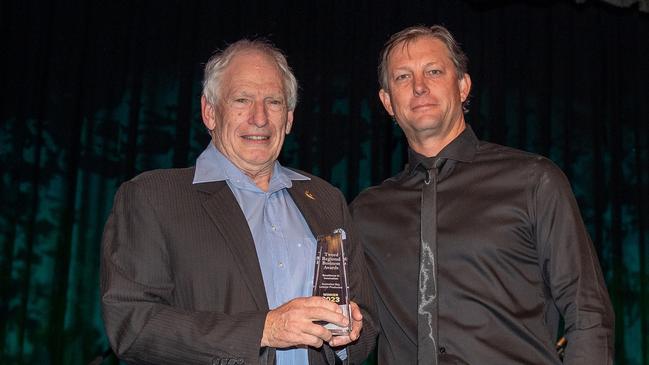 Australia Bay Lobster Producers finance director John Bryant with RBR Property Consultants’ Lenny McLennan at Seagulls Club on September 1. Australia Bay Lobster Producers also took home the Excellence in Innovation award.