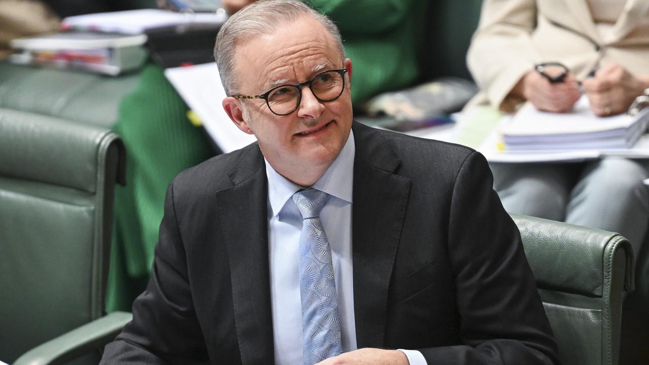 Anthony Albanese’s government is introducing an additional 500 one-year internships will also be provided for provisional psychologists and 2000 supervisor training places. Picture: NewsWire / Martin Ollman