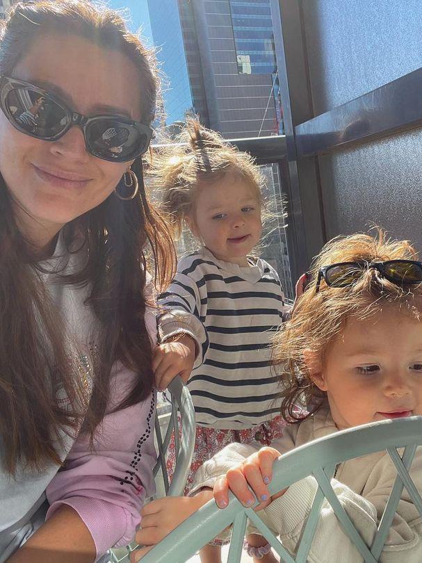 Joanna Burgess with her daughters in hotel quarantine in Sydney. Picture: Instagram.