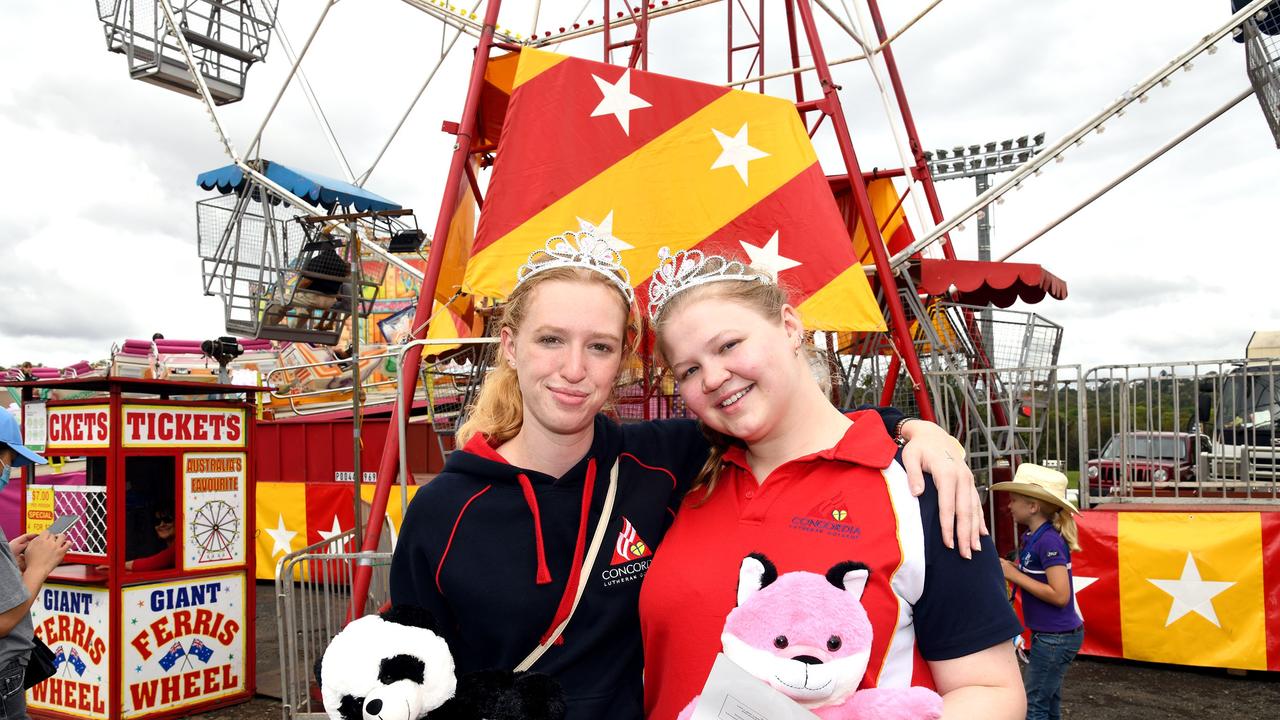 Alexis Le-Garde (left) and Tina Vernon. Heritage Bank Toowoomba Royal Show. Saturday March 26, 2022