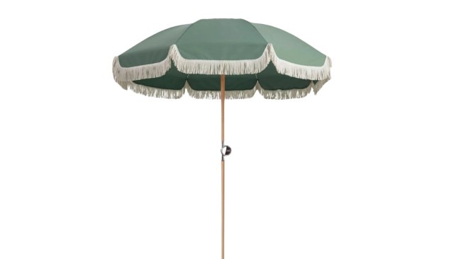 10 Best Beach Umbrellas Shades In Australia For Summer 2024 The   F5e372911e93e8751e4c4841edbea856