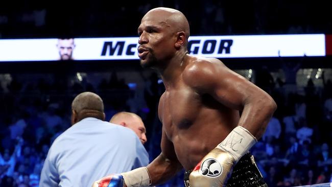 Billionaire Floyd Mayweather Flaunts New Diamond Watch Added to