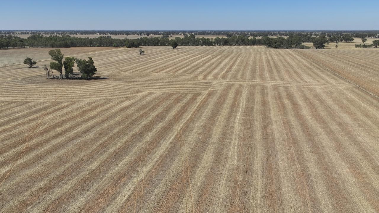 Two local buyers have secured parts of the 936ha Brown Aggregation, located at Yalca in northern Victoria.