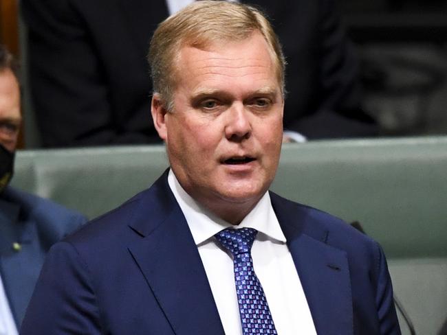 Former speaker and Liberal member for Casey Tony Smith makes his valedictory speech in the House of Representatives at Parliament House in Canberra, Thursday, March 31, 2022. (AAP Image/Lukas Coch) NO ARCHIVING