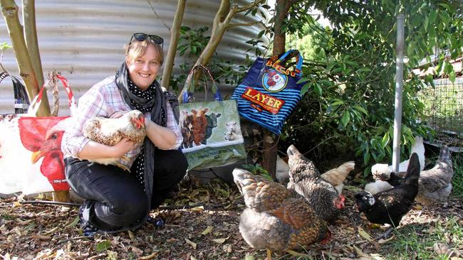 SMART & SUSTAINABLE: Craft artist Amanda Ferguson makes popular shopping carriers from donated poultry and livestock feed bags and donates a portion from each sale to the Lismore Base Hospital Auxiliary. Picture: Alison Paterson