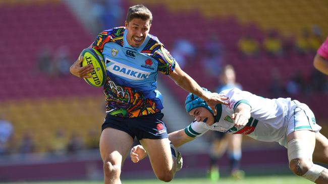 Jake Gordon in action for the Waratahs against Pau on Friday.