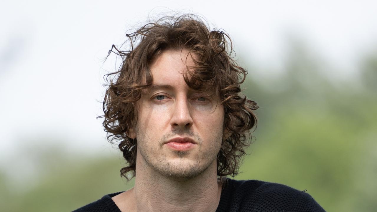 Australian singer Dean Lewis reveals story behind hit song ‘How Do I