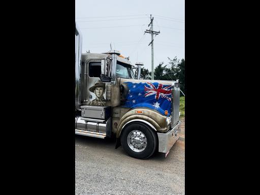 Artist spends 600 hours painting truck for Remembrance Day