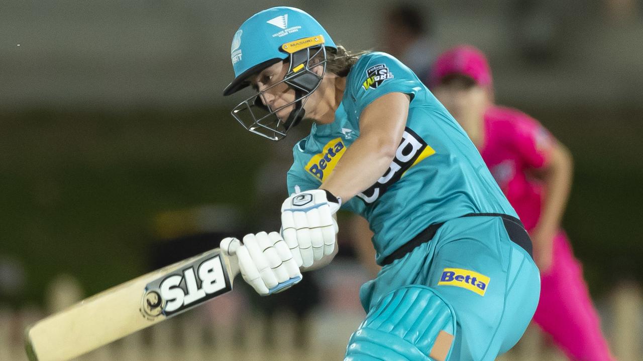 cricket-2022-wbbl-free-agency-list-signings-mikayla-hinkley-extends