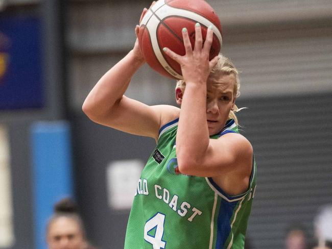 u16 girls basketball state championships, Auchenflower QLD. Div 1 semi Final Gold Coast Waves vs Logan Thunder. Gold Coast #4 Ava Usher. April 8, 2021 - Picture: Renae Droop