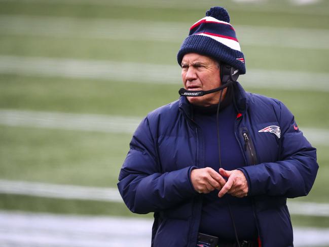 FOXBOROUGH, MA - JANUARY 03: Head coach Bill Belichick of the New England Patriots looks on during a game against the New York Jets at Gillette Stadium on January 3, 2021 in Foxborough, Massachusetts.   Adam Glanzman/Getty Images/AFP == FOR NEWSPAPERS, INTERNET, TELCOS & TELEVISION USE ONLY ==